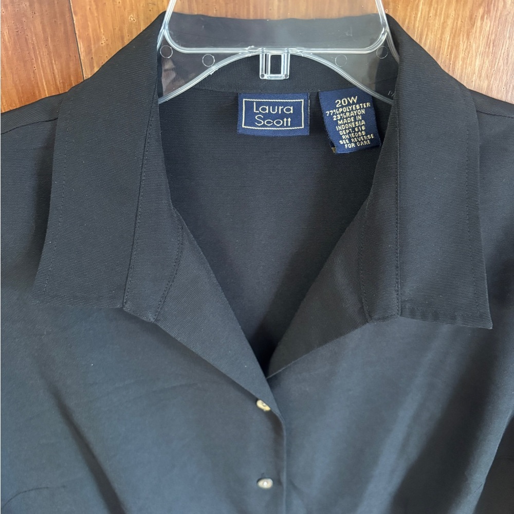 EUC Vintage Laura Scott Button-Down Short-Sleeve Black Shirt | Women’s Plus 20W - Picture 2 of 16